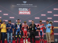 Motul Kembali Jadi Title...