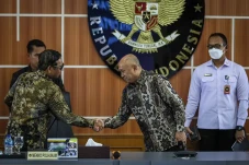 Bedah Kasus KSP Indosurya,...