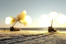 Pasukan Rusia Hancurkan...