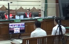 Dakwaan Jaksa Sebut...