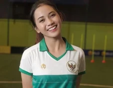 Biodata Shafira Ika...