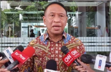 Menpora Zainudin Amali...