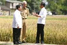 Ganjar-Prabowo Dampingi...