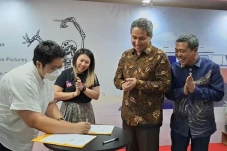 Tampilkan Kekayaan Budaya,...