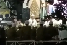 KH Rofiq Malik Pengasuh...