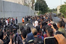 Kepala Ditendang Mario...
