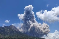 Gunung Merapi Erupsi,...