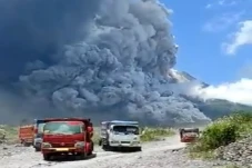 Gunung Merapi Erupsi,...