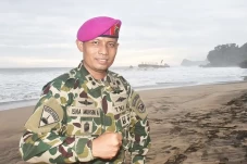 Profil Kolonel Isna...