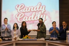 Selipkan Isu Sosial,...