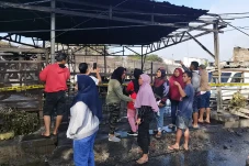Korban Kebakaran Tutup...