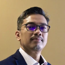 Mengungkap Polarisasi...