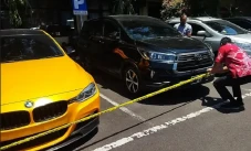 Wow! Harga Mobil dan...