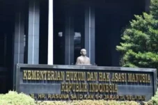 Wamenkumham Diduga Terima...