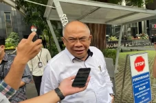 Usut Korupsi Pengadaan...