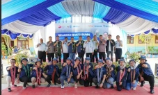Bersama Relawan Bakti...