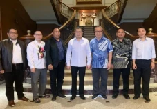 Laksamana Madya TNI...