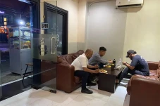 Menikmati Mie Aceh Sambil...