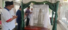 Puji Tarekat Tuan Guru...
