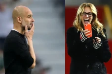 Julia Roberts Bikin...
