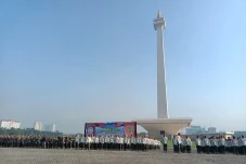 Ratusan Satpol PP Kumpul...