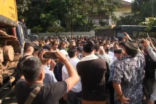 Eksekusi Pengosongan...