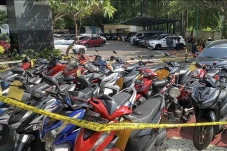 Polda Metro Jaya Pajang...