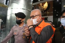 KPK Tetapkan Tersangka...