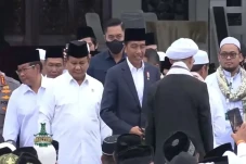 Prabowo Temani Jokowi...
