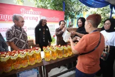 Gandeng MUI, Sinar Mas...