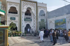 Kisruh Lahan Masjid...