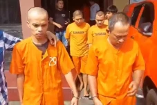 Edan! Pejabat Teras...