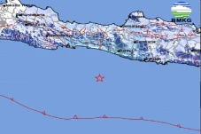 Malam Sabtu Pon Gempa...