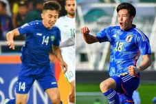 Penyerang Jepang Naoki...