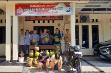 Curi 50 Tabung Gas,...