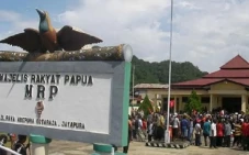 Anggota Majelis Rakyat...