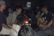 Mencekam! Warga 2 Desa...