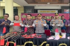 Gelar Operasi Senjata...