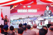 Kapolri Resmikan Pembangunan...