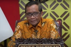 35 Terdakwa Pelanggaran...