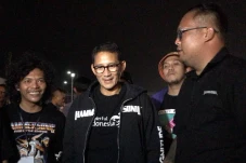Sandiaga Uno Bangga...
