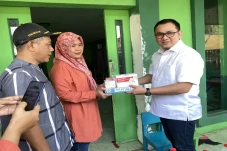 Berikan Bantuan Alat...