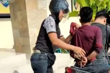 Keroyok 2 Pemuda hingga...