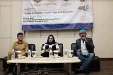 Disdik Jabar Terima...