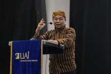 Rektor UAI Ajak Mahasiswa...