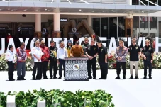 Diresmikan Jokowi, Gedung...