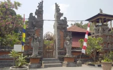 10 Pura di Jakarta yang...