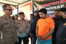 Keji! Oknum PNS di Batam...