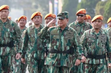 Capres Berlatar Belakang...