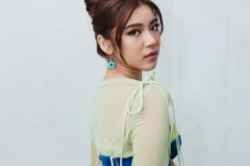 Profil Tiara Andini,...